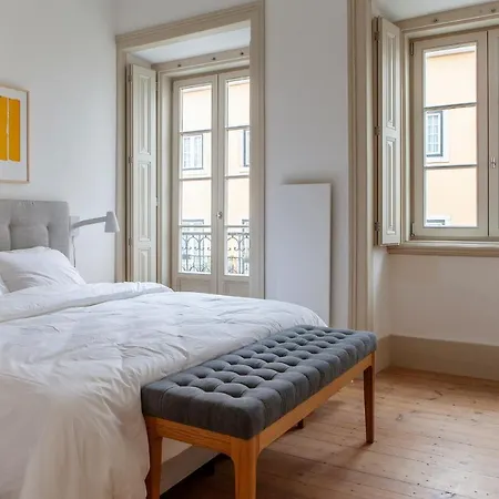 Charming 2bdr With Balcony In Lapa By Lovelystay Lägenhet