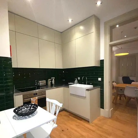Lägenhet Charming 2bdr With Balcony In Lapa By Lovelystay Lisboa