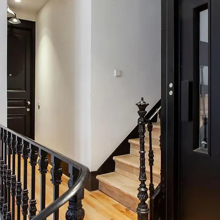 Charming 2bdr With Balcony In Lapa By Lovelystay Lejlighed