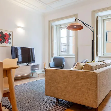 Charming 2bdr With Balcony In Lapa By Lovelystay Lisboa